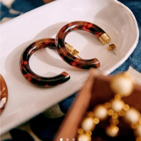 Sézane Avril earrings brown tortoiseshell - Picture 2 of 2